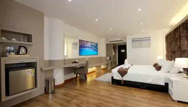 Pooh Beach Resort & Spa