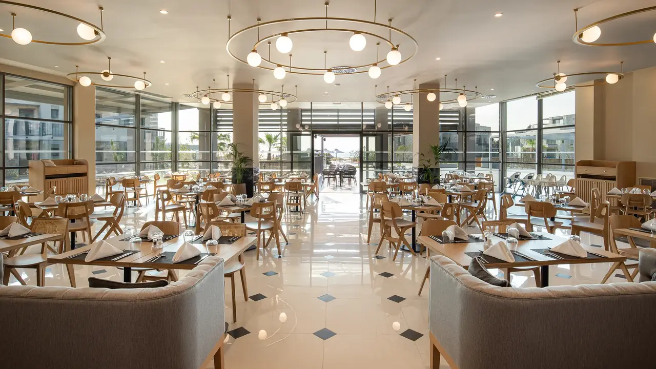 Portes Lithos Luxury Resort