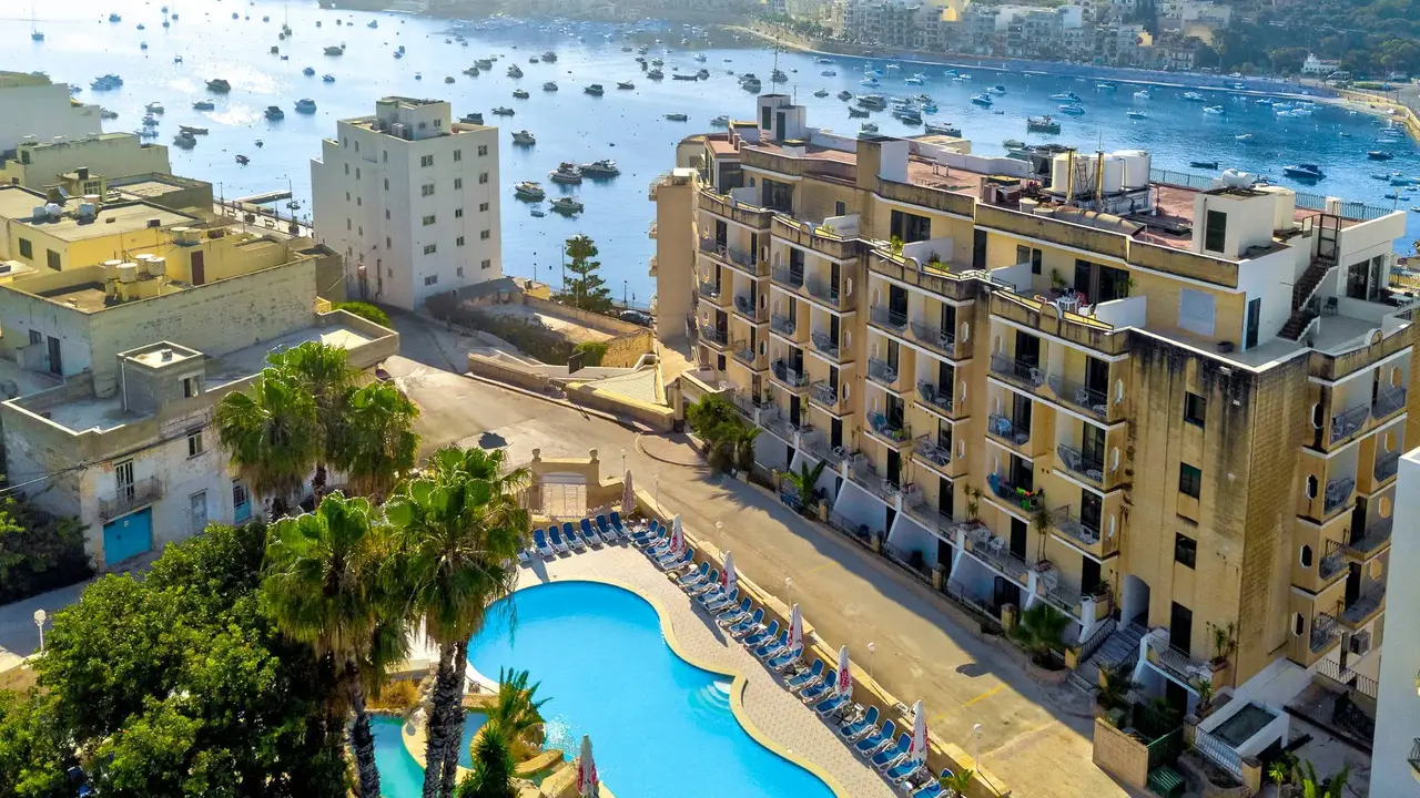 Porto Azzurro Aparthotel 