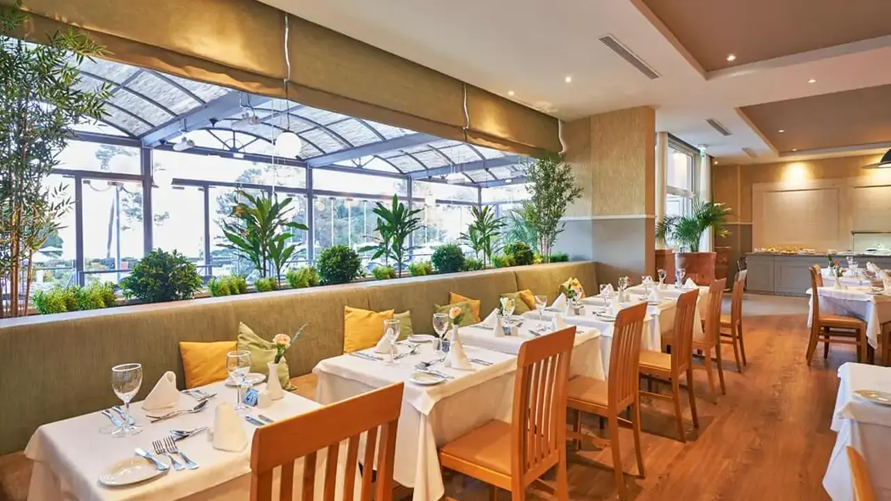 Porto Bay Falesia