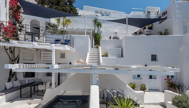 Porto Fira Suites