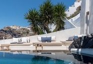 Porto Fira Suites