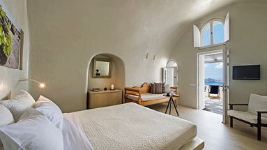 Porto Fira Suites