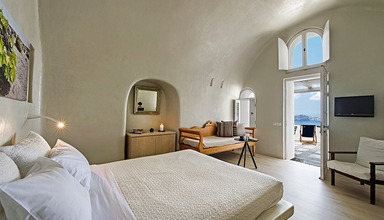 Porto Fira Suites