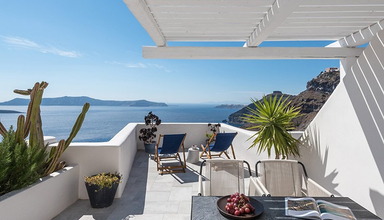 Porto Fira Suites