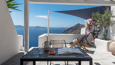 Porto Fira Suites