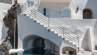 Porto Fira Suites