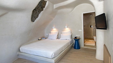 Porto Fira Suites