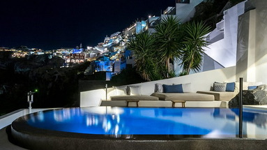 Porto Fira Suites