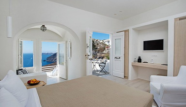 Porto Fira Suites