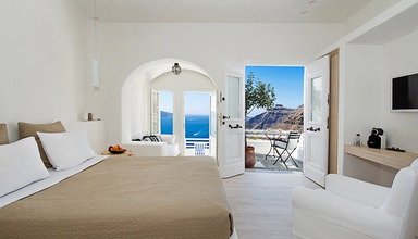 Porto Fira Suites