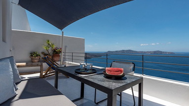 Porto Fira Suites