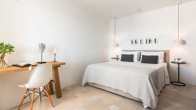 Porto Fira Suites