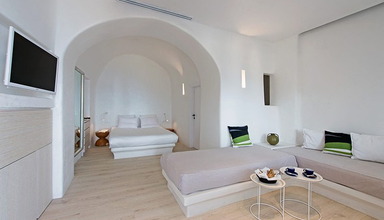 Porto Fira Suites