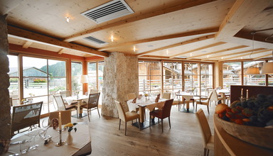 Post Alpina Family Chalet
