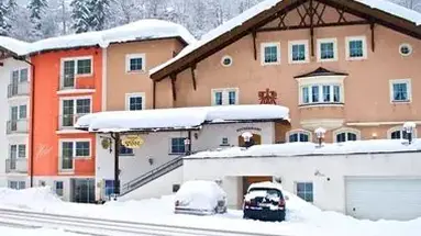 Posthotel Strengen am Arl