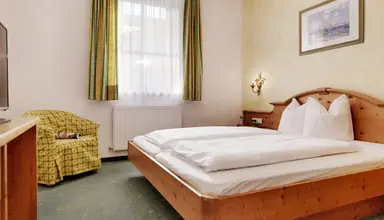 Posthotel Strengen am Arl