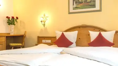 Posthotel Strengen am Arl