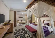 Pramana Watu Kurung
