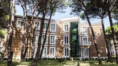Prestige Resort