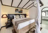 PrideInn Flamingo Beach Resort & Spa