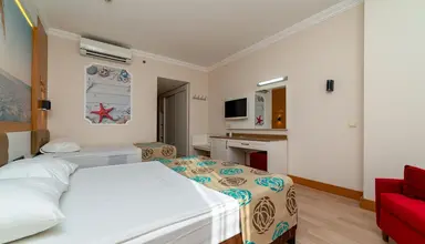 PrimaSol Hane Family Resort
