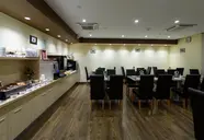 Promenade City Hotel