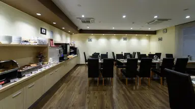 Promenade City Hotel