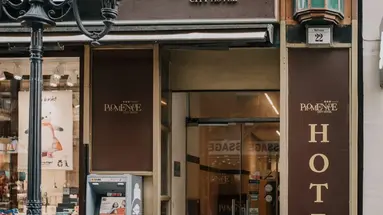 Promenade City Hotel