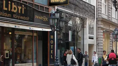 Promenade City Hotel
