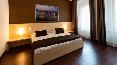 Promenade City Hotel