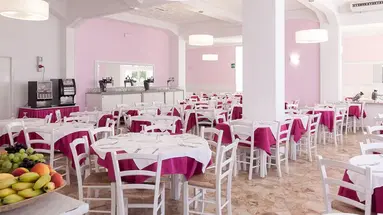 Promenade Universale