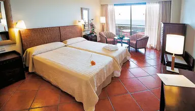 Puerto Antilla Grand