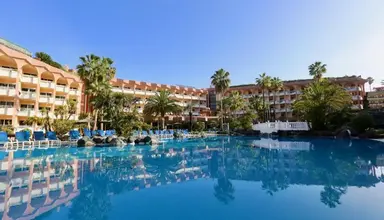 Puerto Palace