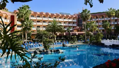 Puerto Palace