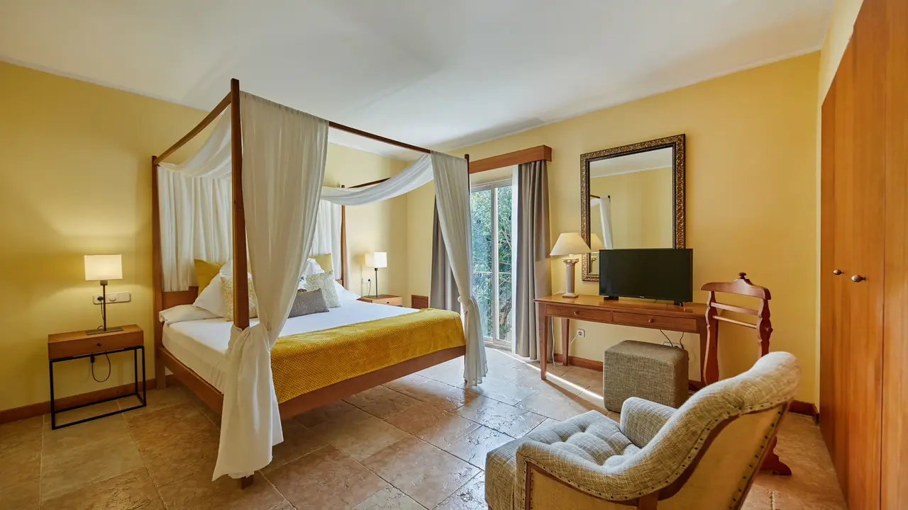 Pula Suites Boutique Resort
