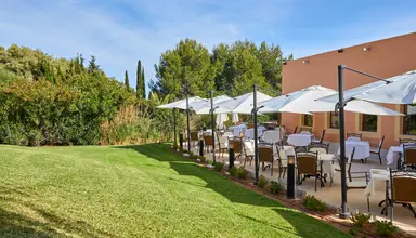 Pula Suites Boutique Resort