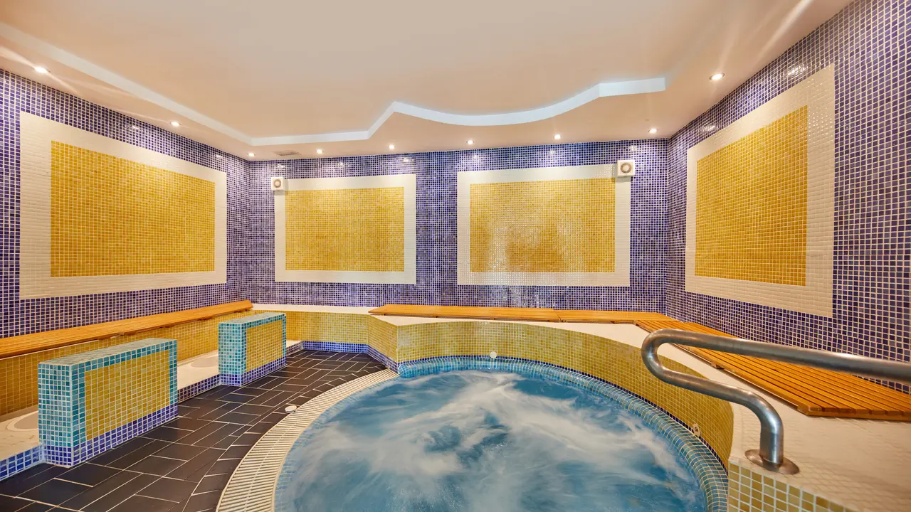 Pula Suites Boutique Resort