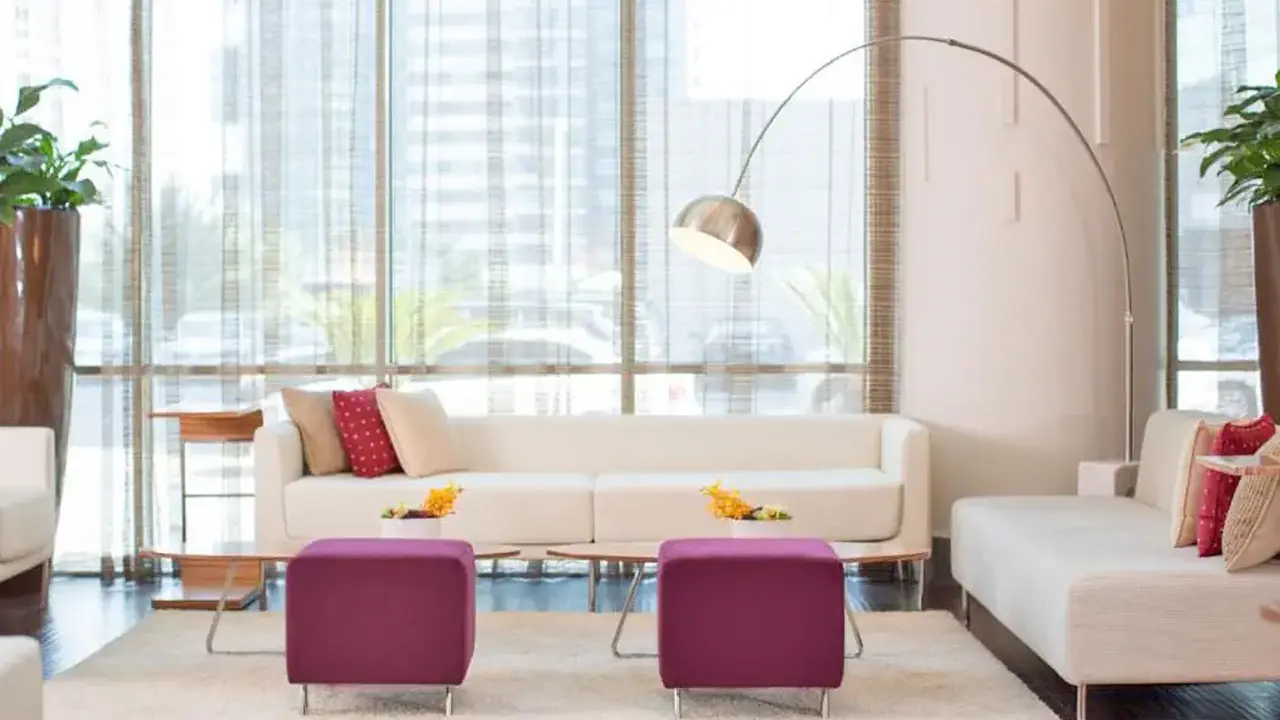 Pullman Jumeirah Lakes Towers