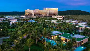 Pullman Phu Quoc Beach Resort
