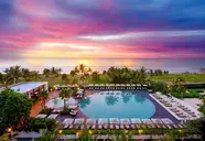 Pullman Phuket Karon Beach Resort 