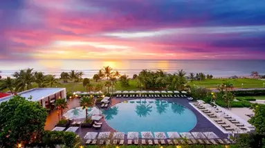 Pullman Phuket Karon Beach Resort 