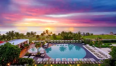 Pullman Phuket Karon Beach Resort
