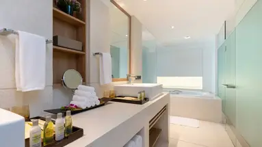 Pullman Phuket Karon Beach Resort 