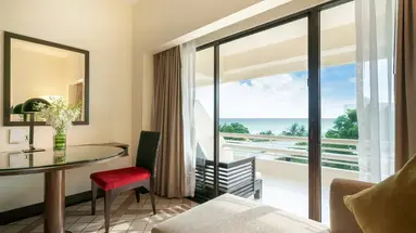 Pullman Phuket Karon Beach Resort 