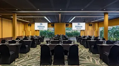 Pullman Phuket Karon Beach Resort 