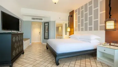 Pullman Phuket Karon Beach Resort
