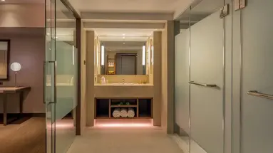 Pullman Phuket Karon Beach Resort 