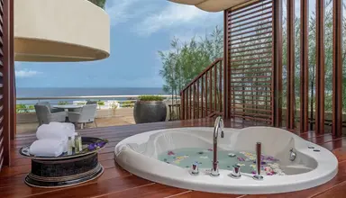 Pullman Phuket Karon Beach Resort