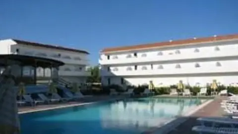 Hotel Pylea Beach